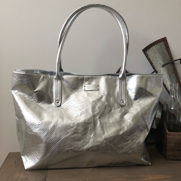 MICHAEL Michael Kors Handbags - MICHAEL KORS silver metallic tote